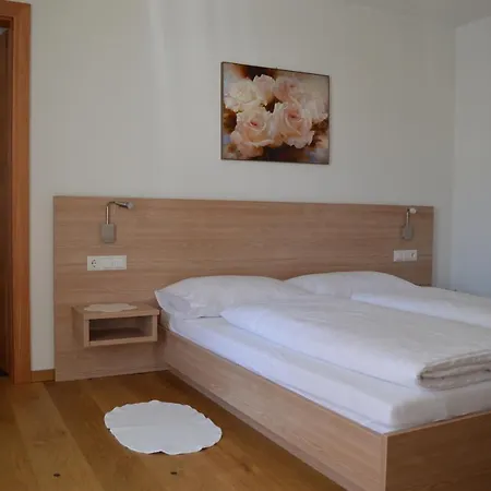 Apartments Bachmann San Candido Exterior photo